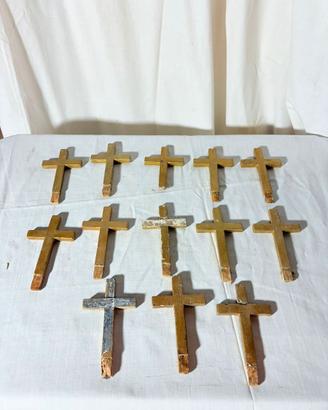 14 antiche croci via Crucis in legno dorato