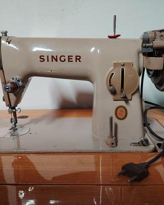 macchina da cucire vintage 