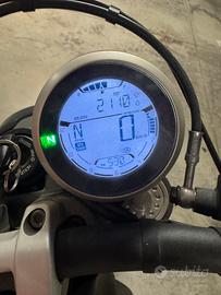 scrambler Nightshift 800 - 2110km - pari al nuovo