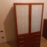 Vetrinetta e cassettiera