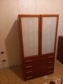 Vetrinetta e cassettiera