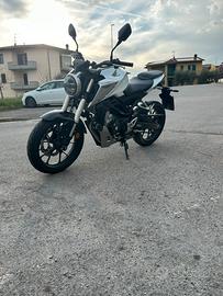 Honda CB125R | 8.500 km | Perfetta