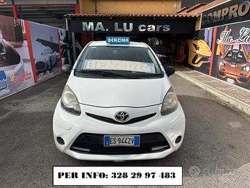 Toyota Aygo 1.0cc benzina 12 mesi garanzia-2013