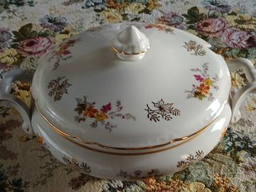 zuppiera con coperchio