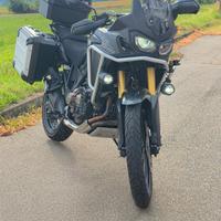 Honda Africa Twin 1000 cambio DCT Travel edition