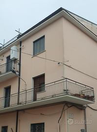 Appartamento secondo piano 90 mq