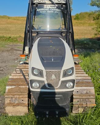 Trattore a cingoli lamborghini con lama apripista 