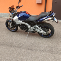 Suzuki gsr