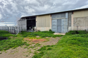 Capannone a Dolianova