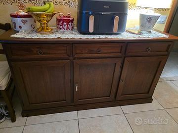 PARETE ATTREZZATA + DIVANO + TAVOLO E SEDIE