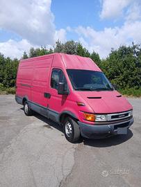 Iveco Daily 2.8 passo lungo