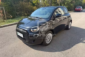 FIAT 500e Berlina 23,8 kWh Action