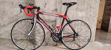 Bici da corsa NSR in carbonio cambio Ultegra