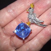 spilla a forma di uccello 