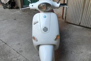 Vespa 150 ET4 anno 2000