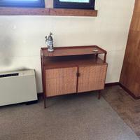 2 credenze vintage anni '50 e radio Grundig