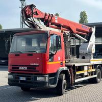 Iveco Eurocargo plataforma 28 metri