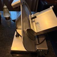 Affettatrice semi professionale