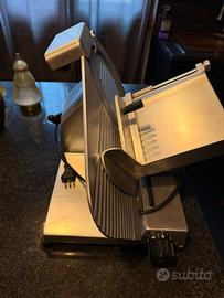 Affettatrice semi professionale