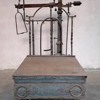 bilancia a piattaforma decimale in ghisa e legno 