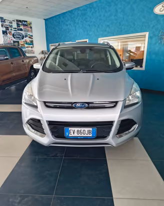 Ford Kuga 2.0 TDCI 140 CV 4WD Titanium