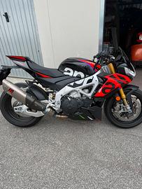 Aprilia tuono V4 Factory
