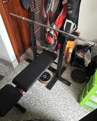 Panca decathlon con bilanciere e pesi