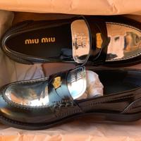 Mocassini in pelle da donna Miu Miu