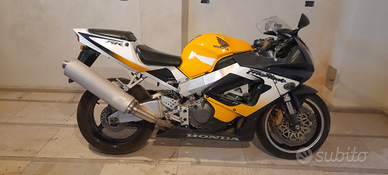 Honda cbr 929