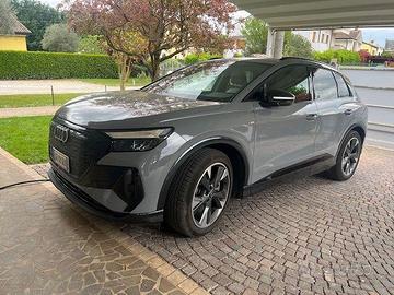 Audi Q4 50 E-tron quattro S line ED 220 kw