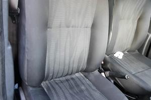 DACIA DUSTER 2012 - TAPPEZZERIA