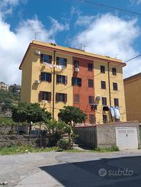 Si vende appartamento di 90 mq a Cetraro marina