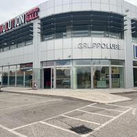 NEGOZIO A SAN GIOVANNI LUPATOTO
