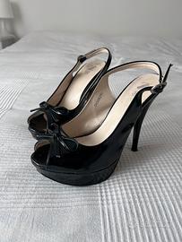 Sandali con plateaux pelle lucida