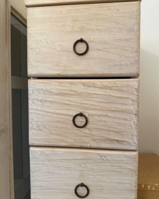 2 comodini in legno realizzati dal falegname