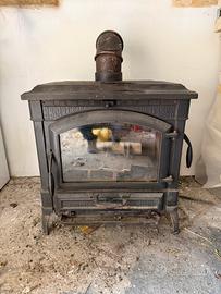 Stufa a legna nordica