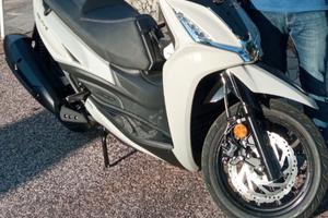 Kymco Agility 300