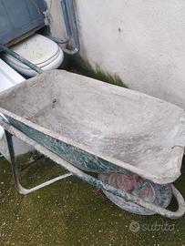 Carriola da giardino