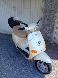 Vespa ET4 125