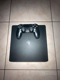 Ps4 con account e giochi