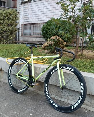 helliot fixie bike