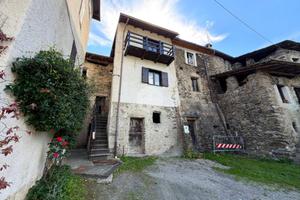 RUSTICO A ALBOSAGGIA