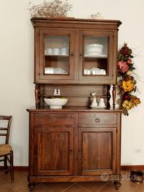 Credenza in legno in arte povera