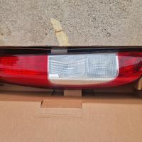 Mercedes W639 fanale posteriore sinistro