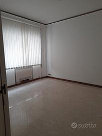 Stanza ad uso ufficio