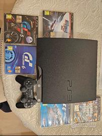 PlayStation 3 Slim con Controller e 5
giochi