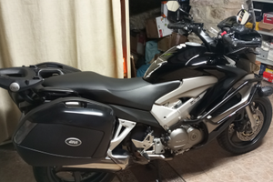 Honda cross runner 800