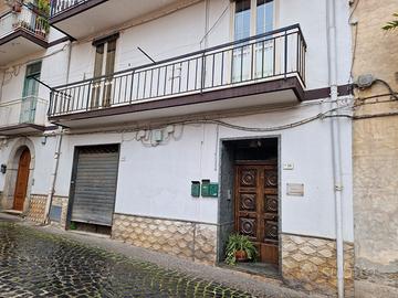 Quadrilocale in discrete condizioni