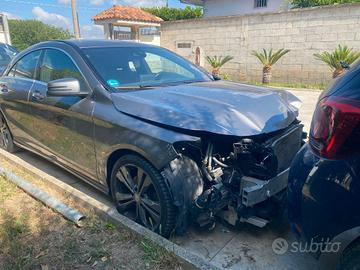 Mercedes-benz CLA 180 1.6CC Benzina-(PRIVATO)-2018