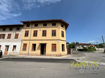 Casa accostata - Gorizia